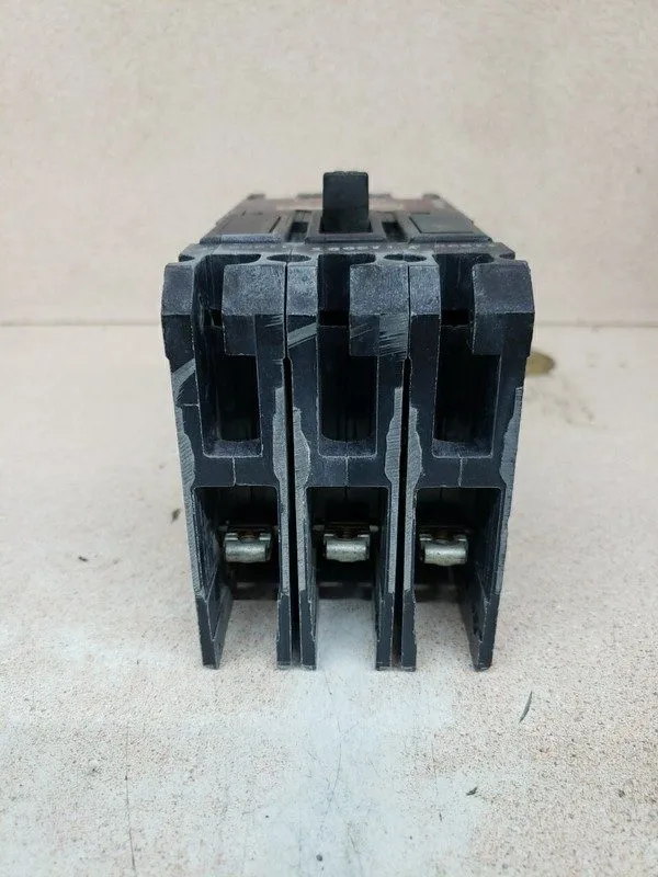 Автоматический выключатель Gould E43B040 Molded Case Circuit Breaker 40a 480v-ac — фото лота 2