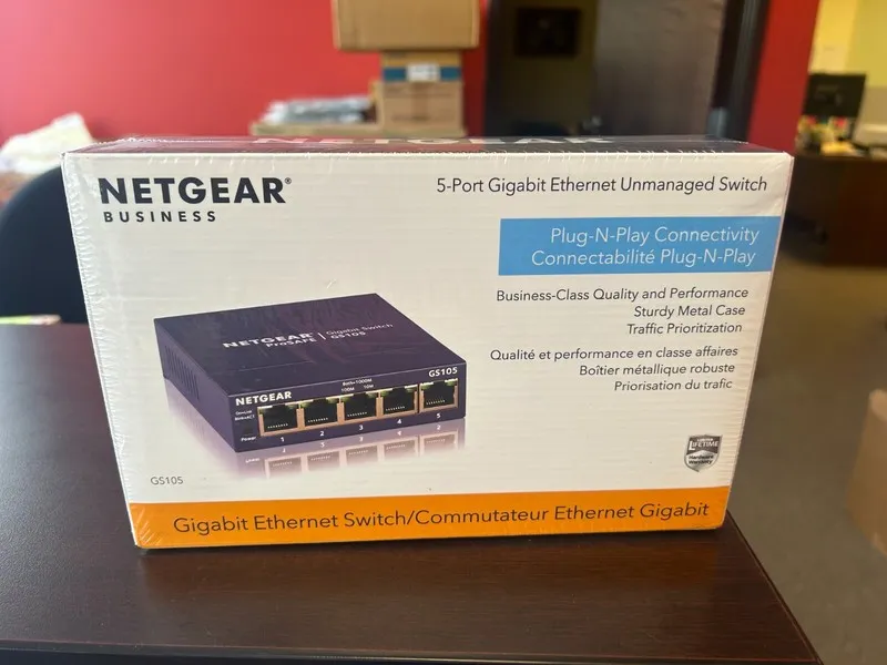 Коммутатор NETGEAR ProSafe GS105 Desktop Switch 5-Port Gigabit GS105NA