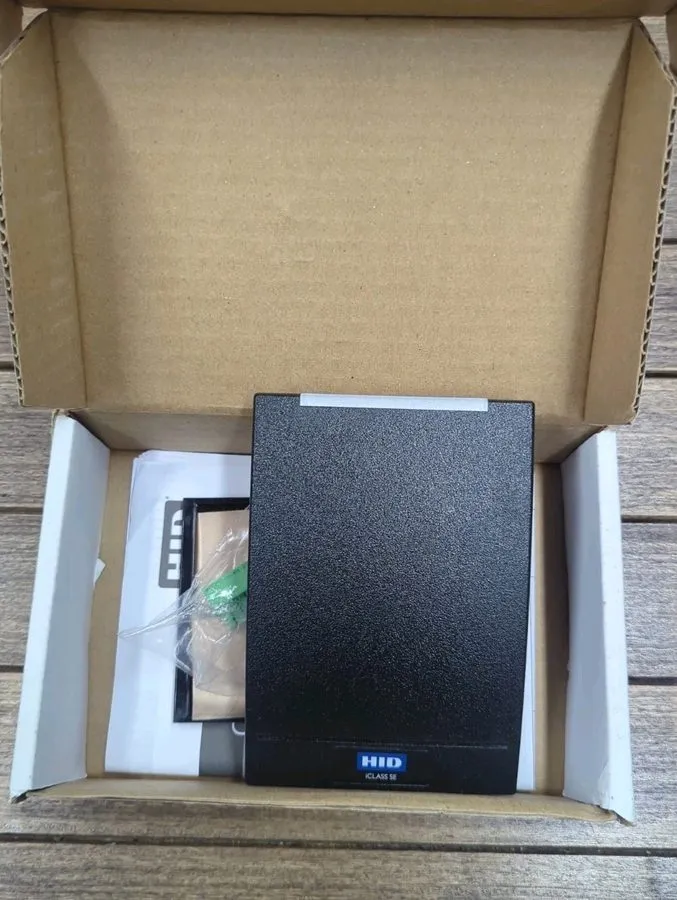 Коммутатор HID 920NMNNEKEA0CH iClass SE R40 Wall Switch er
