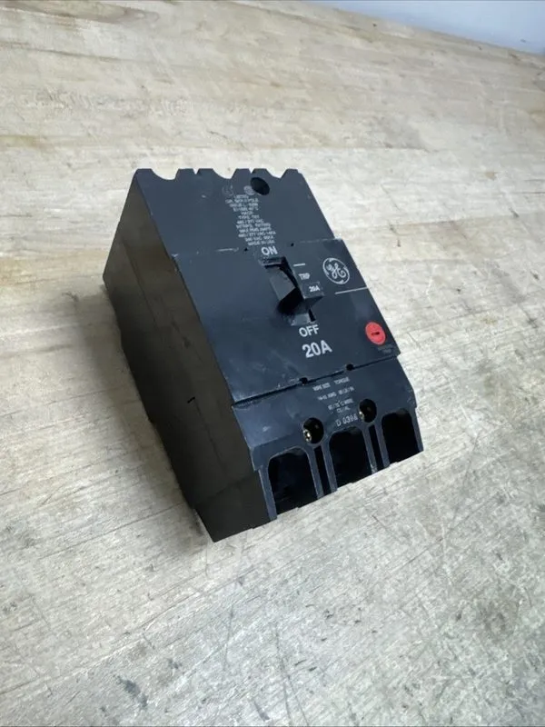 Автоматический выключатель GENERAL ELECTRIC TEY320 TEY 3 POLE 20 AMP 480v CIRCUI