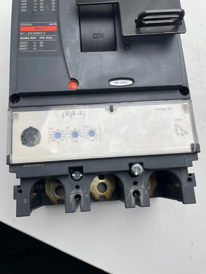 Электрооборудование Schneider Electric LV432676 Compact NSX400F Micrologic 2.3 4