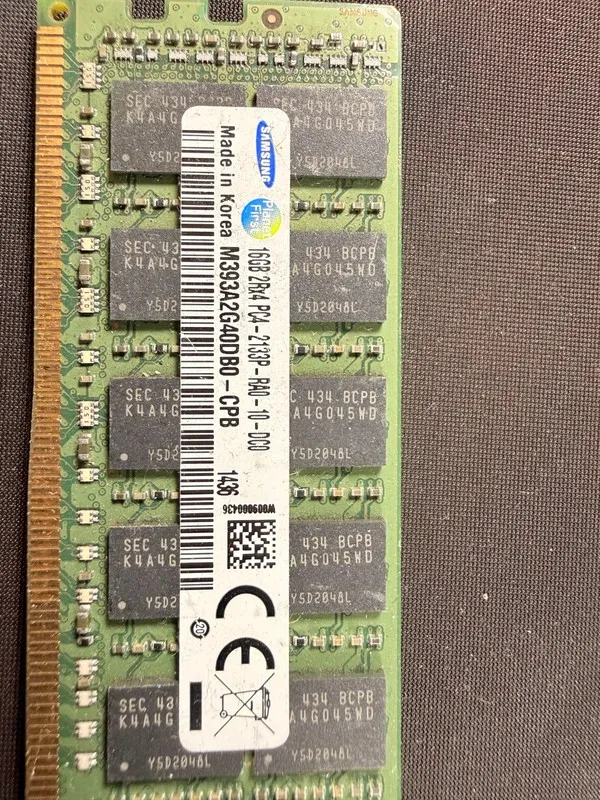 Модуль памяти Samsung 16GB M393A2G40DB0-CPB, PC4-2133P-RA0-10-DC0 DDR4, ECC Regi