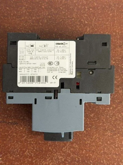 Автоматический выключатель Siemens 3RV2011-0FA10 SIRIUS Motor Protection Circuit — фото лота 2
