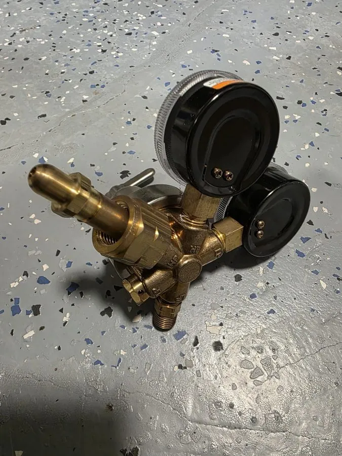 Трубопроводная арматура Smith Equipment 30-100-350 Gas Regulator, Hydrogen, Meth — фото лота 1