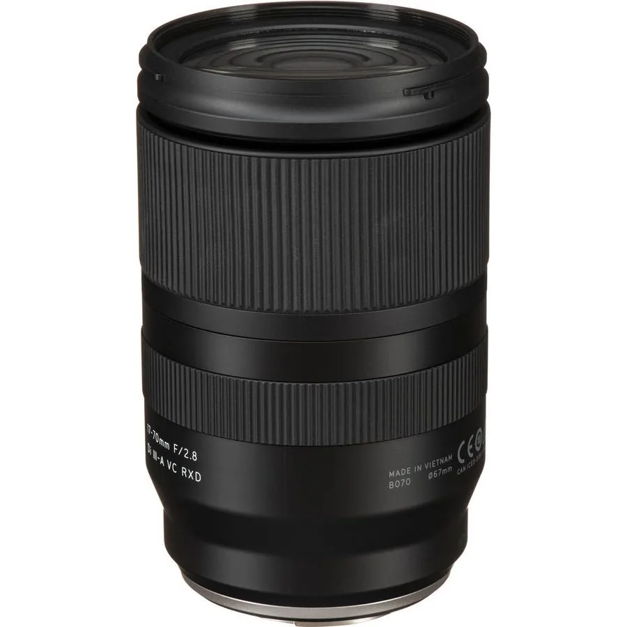 Объектив Tamron 17-70mm f/2.8 Di III-A VC RXD Lens для Fujifilm X Black (AFB070X