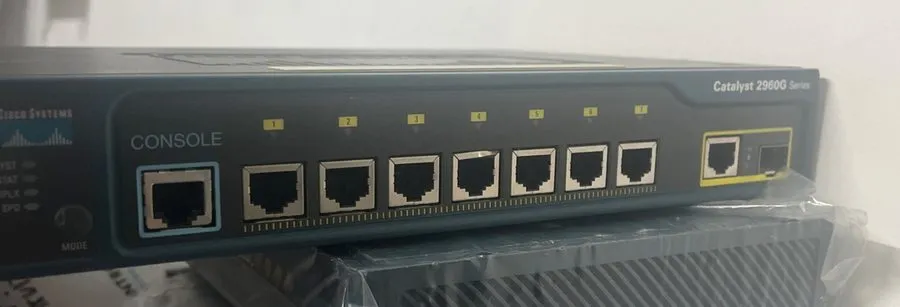 Коммутатор Cisco 2960 8 Port Gigabit Switch, WS-C2960G-8TC-L Lifetime
