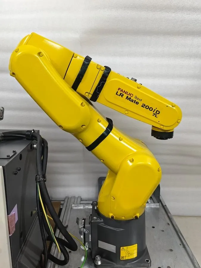 Робот Fanuc V9.10P/05 Robot LR Mate Handling Tool & Documentation R-30iB