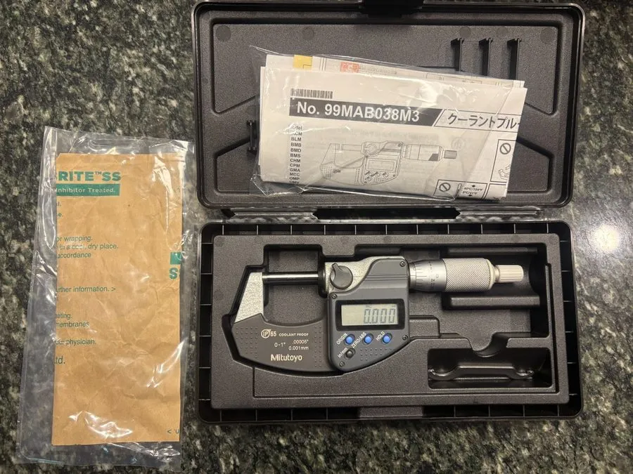 Микрометр Mitutoyo 293-340-30 Digital Micrometer Coolant Proof IP65 0-1" 0.00005