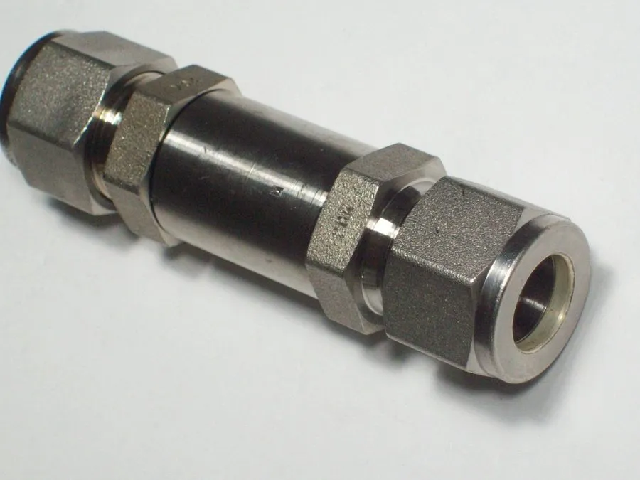 Клапан 1- Swagelok Monel Alloy 400/R-405 Poppet Check Valve, 1/2" OD Tube, M-8C-