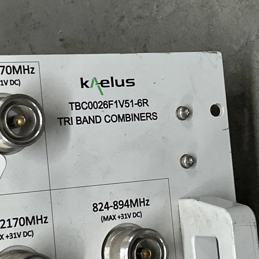 Операторское оборудование TBC0026F1V51-6R KAELUS TRI BAND COMBINERS TRIPLEXER 30 — фото лота 1