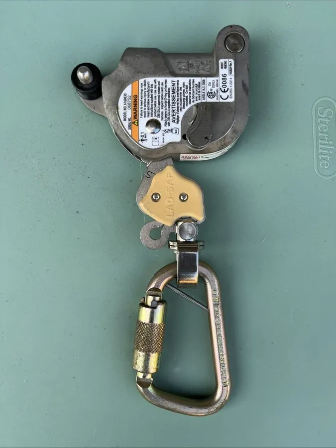Складское оборудование SALA 3M Fall Protection model 6160030 Lad-saf X2 — фото лота 1