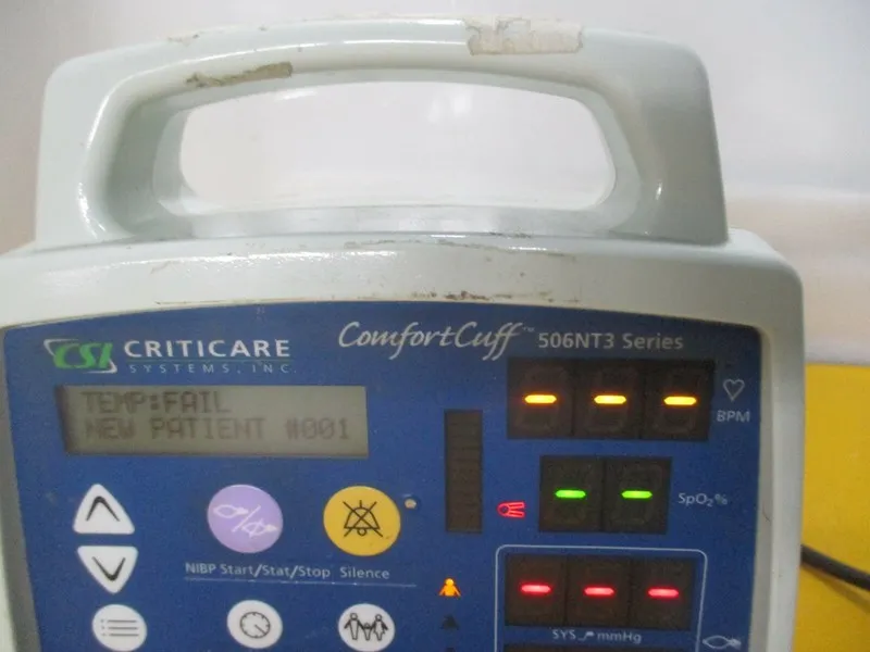 Монитор пациента Criticare Systems Inc. (CSI) 506NT3 Series Vital Signs Monitor