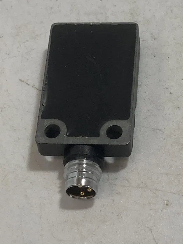 Датчик приближения TURCK BI7-Q08-AP6X2 PROXIMITY SENSOR 10-30VDC 200MA 7MM SENSI