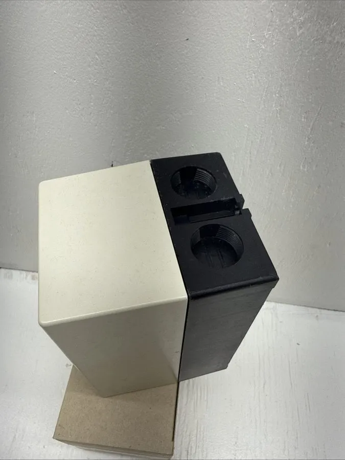 Автоматический выключатель GE SFS05M IP65 Moulded Enclosure — фото лота 2