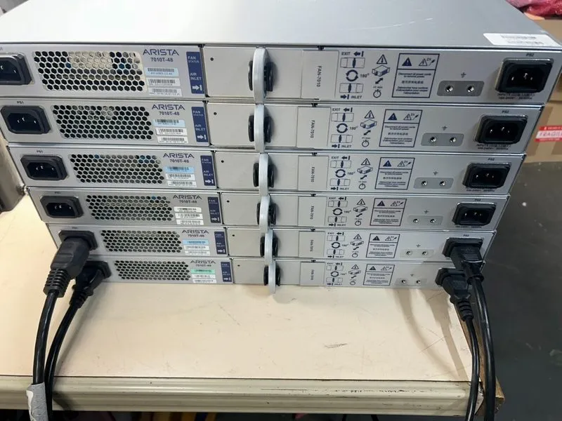 Коммутатор Arista DCS-7010T-48-R 48-Port 1G/10G Switch Rear to Front Airflow — фото лота 4