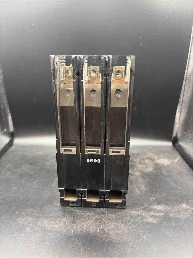 Автоматический выключатель Siemens ED43B050 Sentron Series Circuit Breaker 50A 3 — фото лота 2