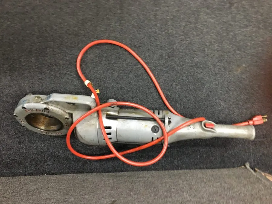 Режущий инструмент RIDGID 700-T2 Pipe Threader Threading 700 Power Drive