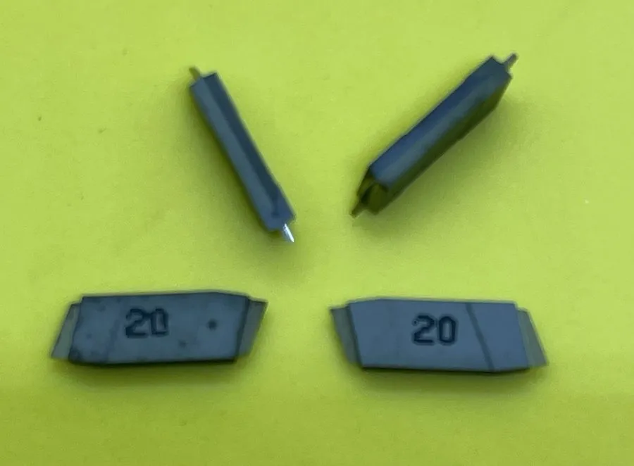 Режущий инструмент GIP 0.50-0.00 IC20 ISCAR CARBIDE GROOVE INSERT 6401801 Cleara — фото лота 1