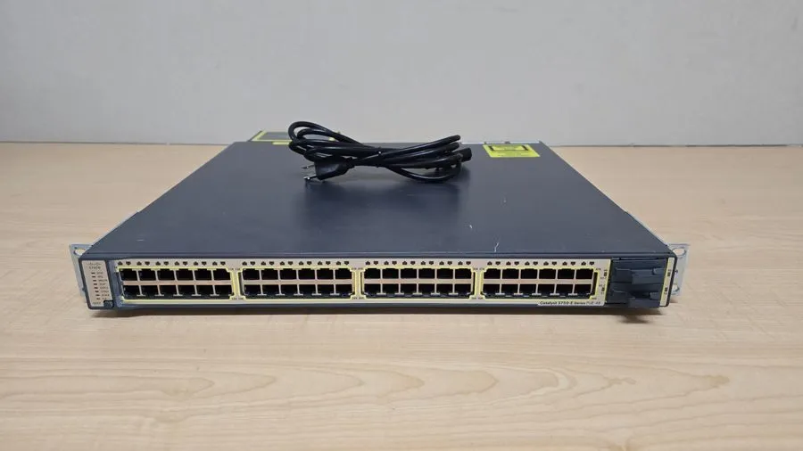 Коммутатор Cisco WS-C3750E-48PD-SF 48 Port Rack Mountable Ethernet Switch