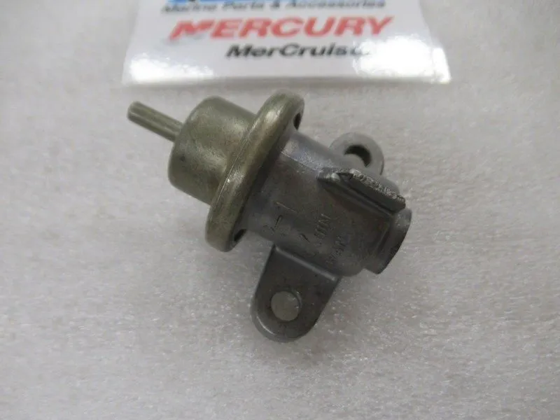 Трубопроводная арматура Fuel Pressure Regulator Mercury Mercruiser 262 V6 / 305 