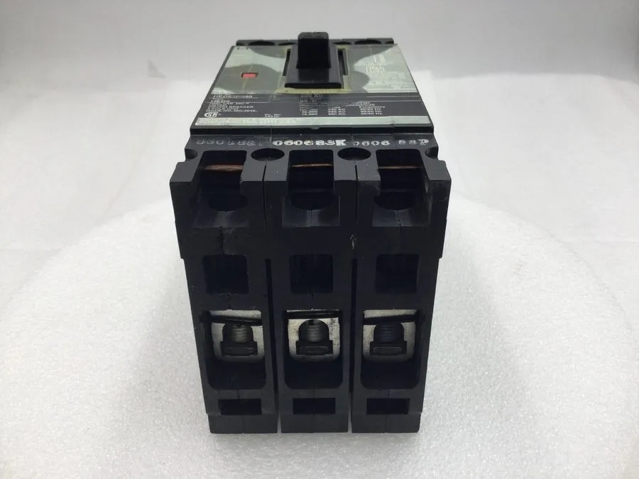 Автоматический выключатель Siemens HED43B040 Circuit Breaker Sentron Series HED4