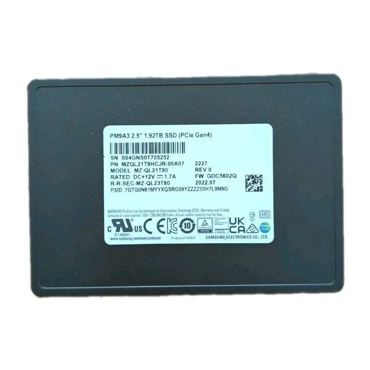 SSD-накопитель Samsung PM9A3 1.92TB 2.5" NVMe PCIe Gen4 Internal SSD MZQL21T9HCJ