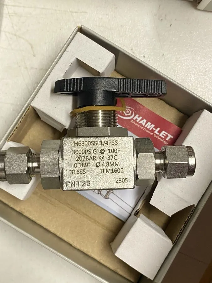 Клапан Ham-let H6800SSL1/4PSS Manual Ball Valve Stainless Steel 3000 PSIG — фото лота 1