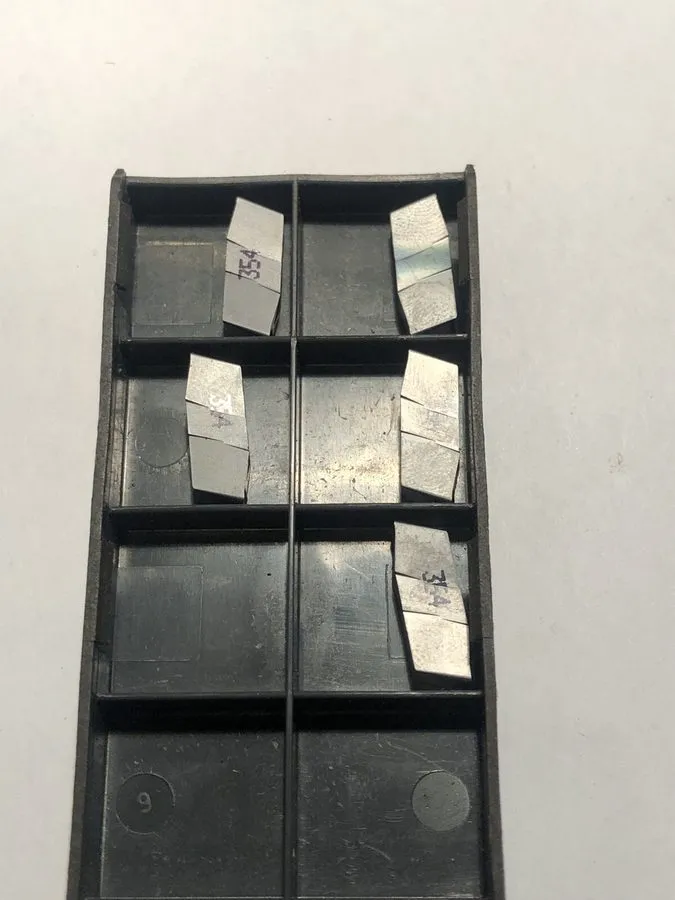 Режущий инструмент ISCAR GIP 4.78E-0.55 IC354 GROOVING INSERT — фото лота 1