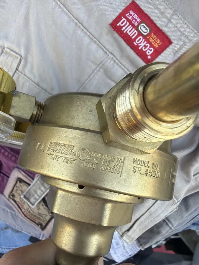 Трубопроводная арматура Victor Equipment Compressed Gas Regulator SR 450 D Gauge — фото лота 2