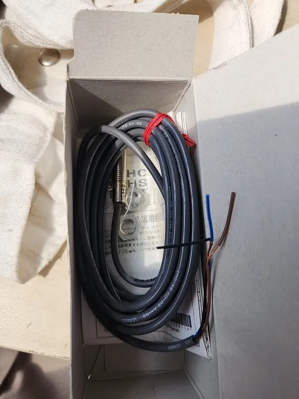 Фотоэлектрический датчик Omron E3HT-DS3E2 Transducer Photoelectric Sensor NPN 12