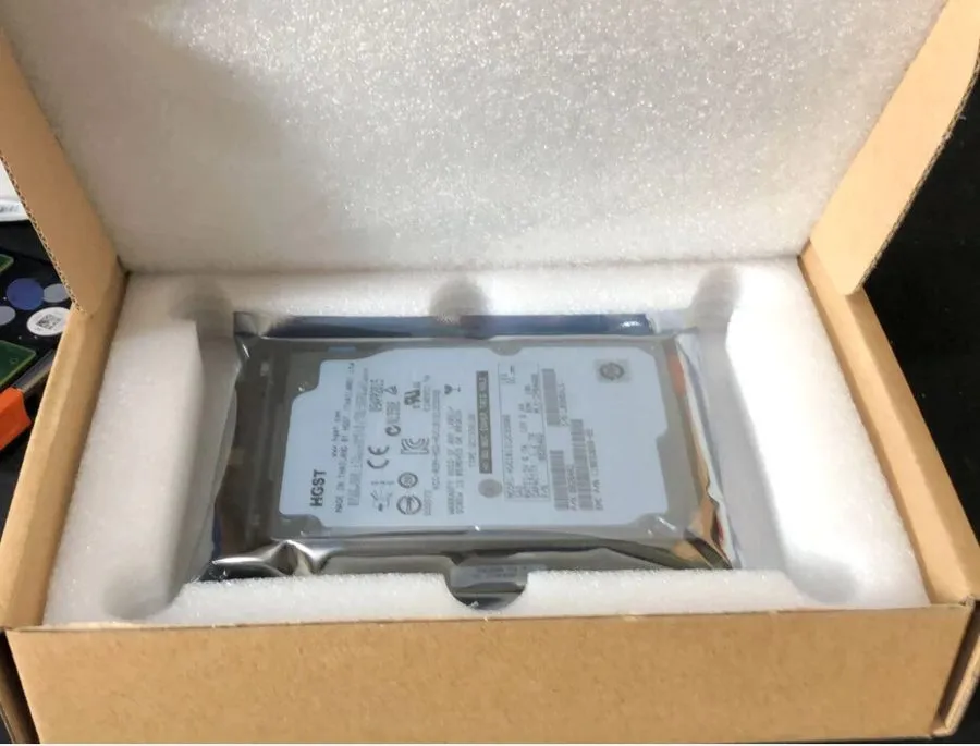 Жёсткий диск NewEMC UNITY 005051635 005051632 1.2TB 10K 12Gb 2.5" SAS HDD 005053