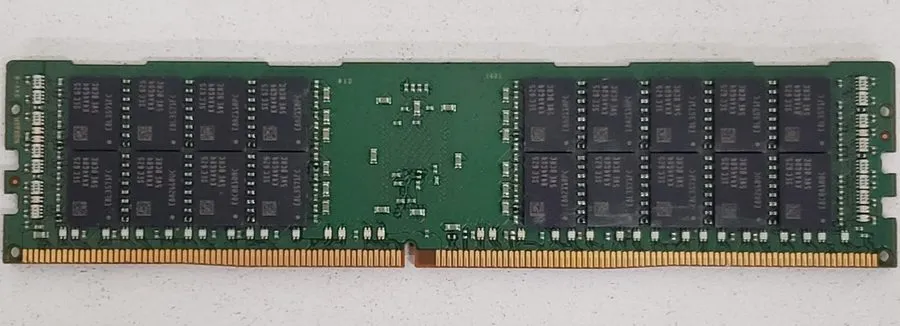 Модуль памяти Samsung Server RAM 16GB 2Rx4 PC4-2400T DDR4 M393A2G40EB1-CRC0Q M E