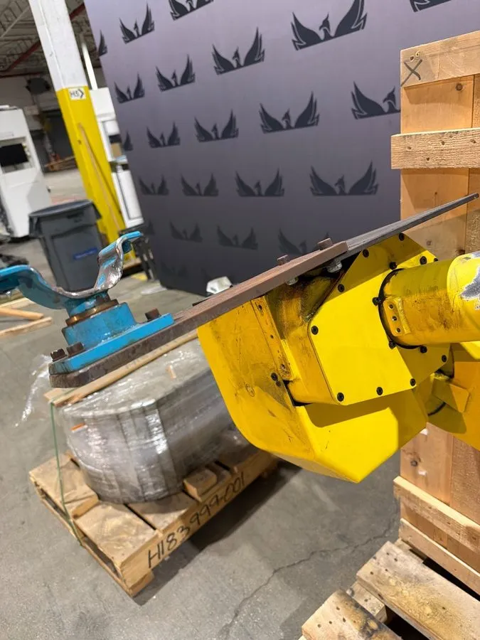 Робот FANUC M-16IB/20 INDUSTRIAL ROBOT ARM A05B-1216-B202 2005 ARM ONLY — фото лота 2