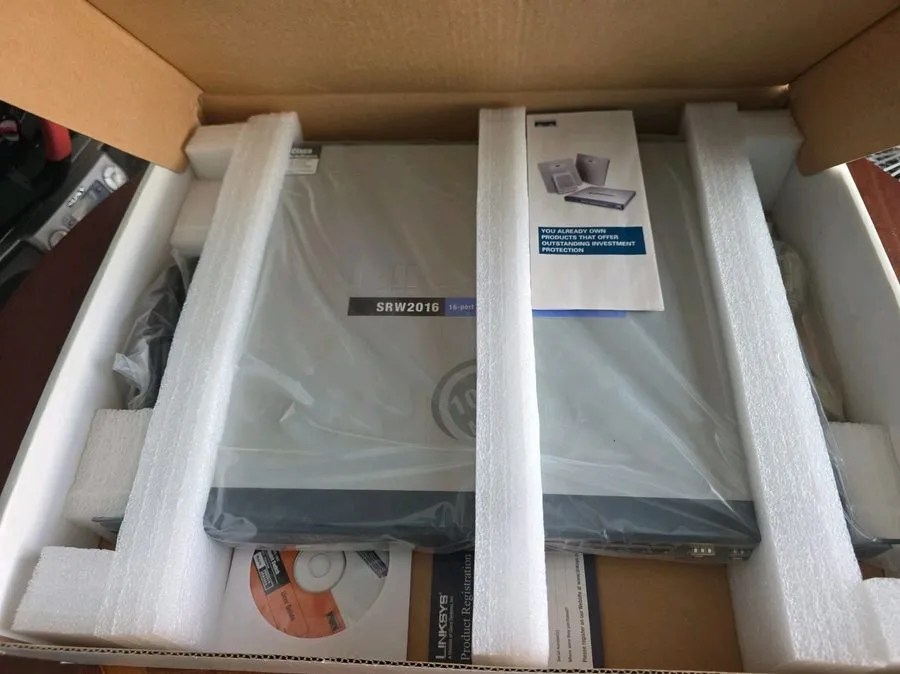 Коммутатор Linksys Cisco SRW2016 V1.3 16-Port Gigabit Switch with Webview