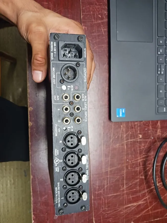 Микшерный пульт Shure SCM268 4 Channel Microphone Mixer Black