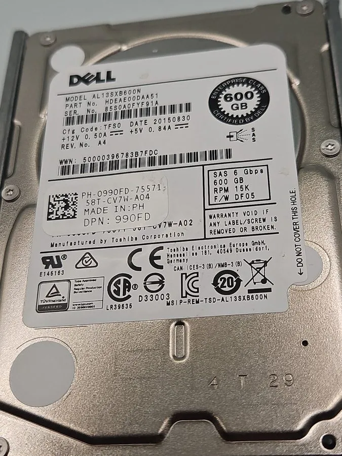 Жёсткий диск Dell 990FD AL13SXB600N 600GB 15K SAS 6Gb/s 2.5" 64MB Enterprise HDD