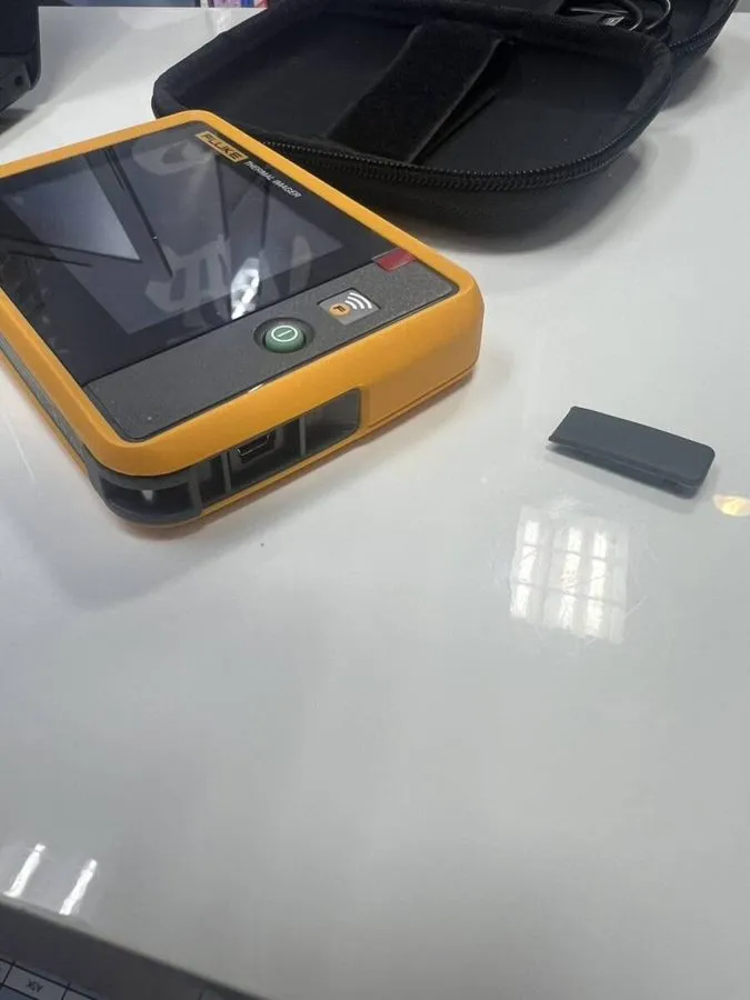 Оптико-электронная система FLUKE PTi120 Compact Pocket Thermal Imaging Camera In