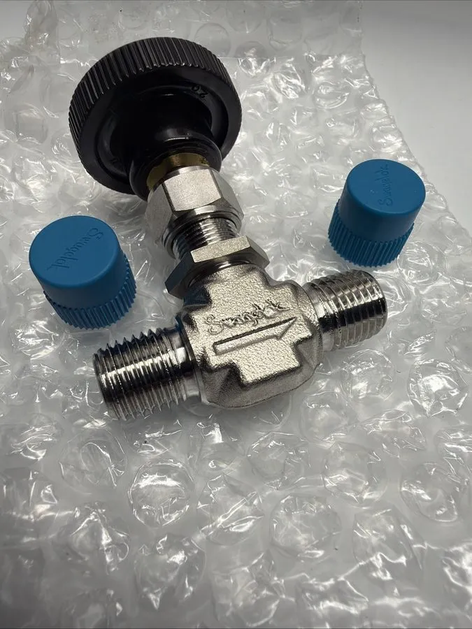 Клапан Swagelok SS-1VM4 Needle Valve Vee Stem 1/2” Male NPT Stainless Steel — фото лота 1