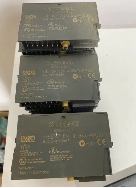 Модуль ввода-вывода Siemens 6ES7134-4JB00-0AB0