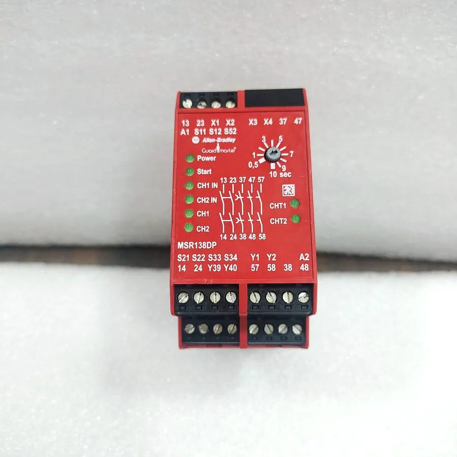 Реле безопасности Allen Bradley Guardmaster 440R-M23145 MSR138DP Series A 115VAC