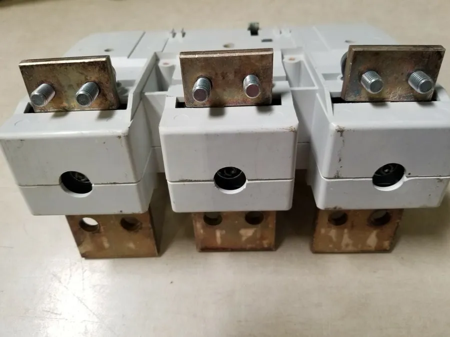 Автоматический выключатель Siemens 3VL9712-7KN30 Electronic Trip ETU 1200A NG Fr
