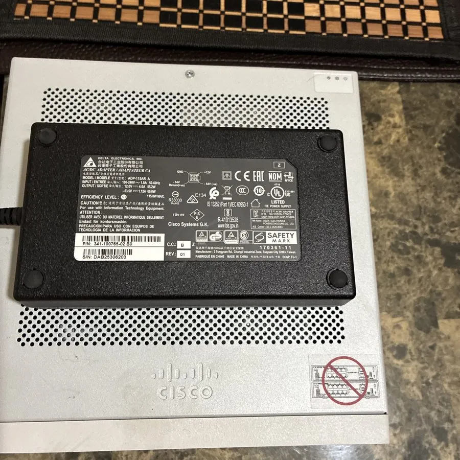Межсетевой экран Cisco FPR-1010 V01 Firepower 1010 Firewall 8-Port GbE 2x PoE+ L
