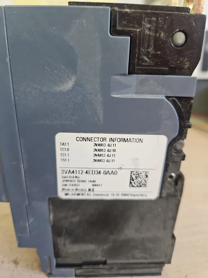 Автоматический выключатель SIEMENS 3VA4112 4ED34 0AA0 3 Pole 125 AMP 3VA4 Frame  — фото лота 1