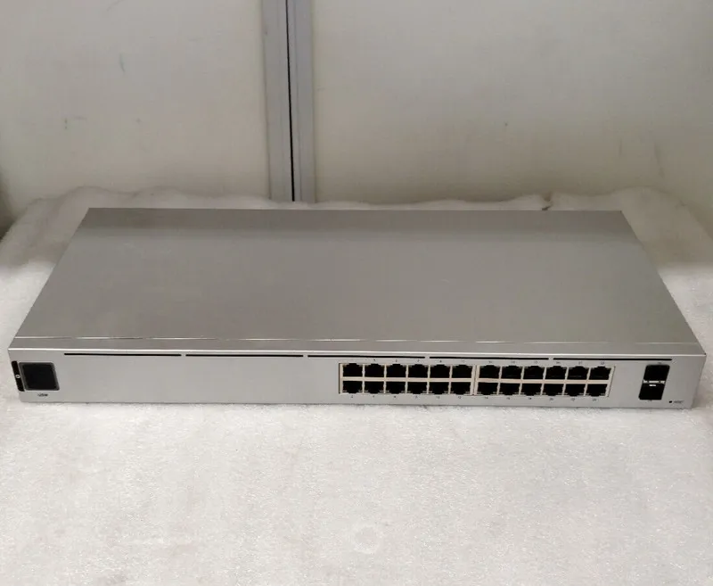 Коммутатор Ubiquiti USW-24 Ethernet Switch