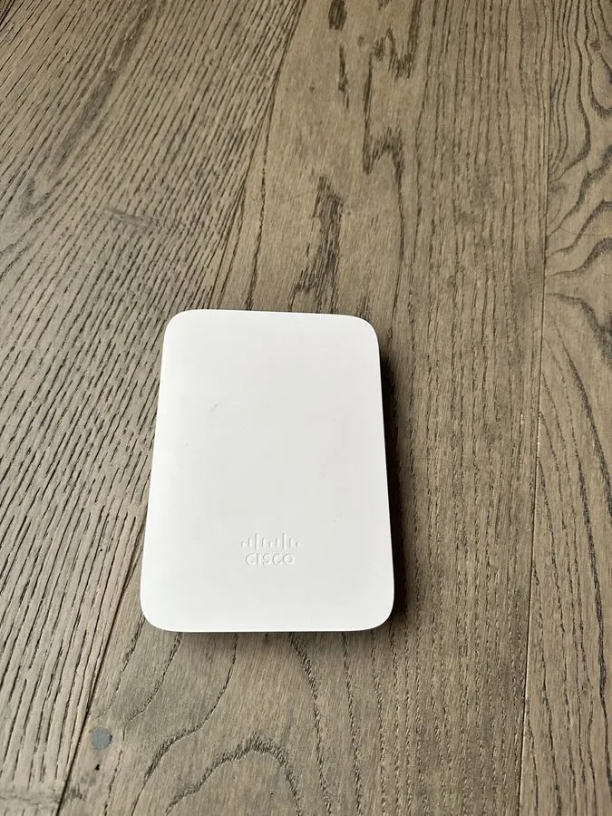 Точка доступа Wi-Fi Cisco Meraki MR30H Wireless Access Point 4 Port POE Cloud Ma