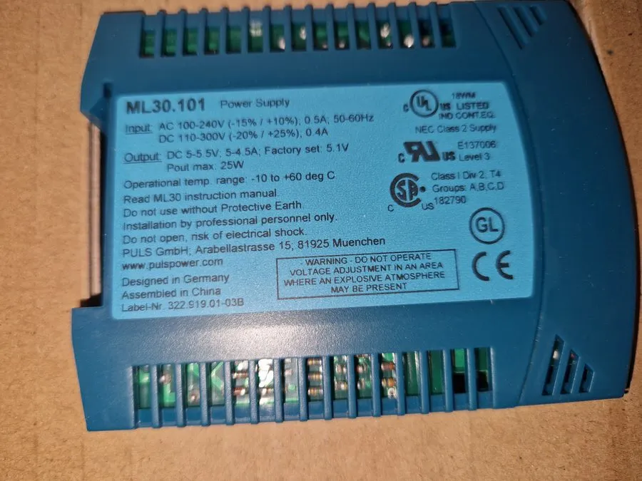 Блок питания PULS ML30.101 DIN Rail Power Supply 100-240VAC 5-5.5VDC 25W