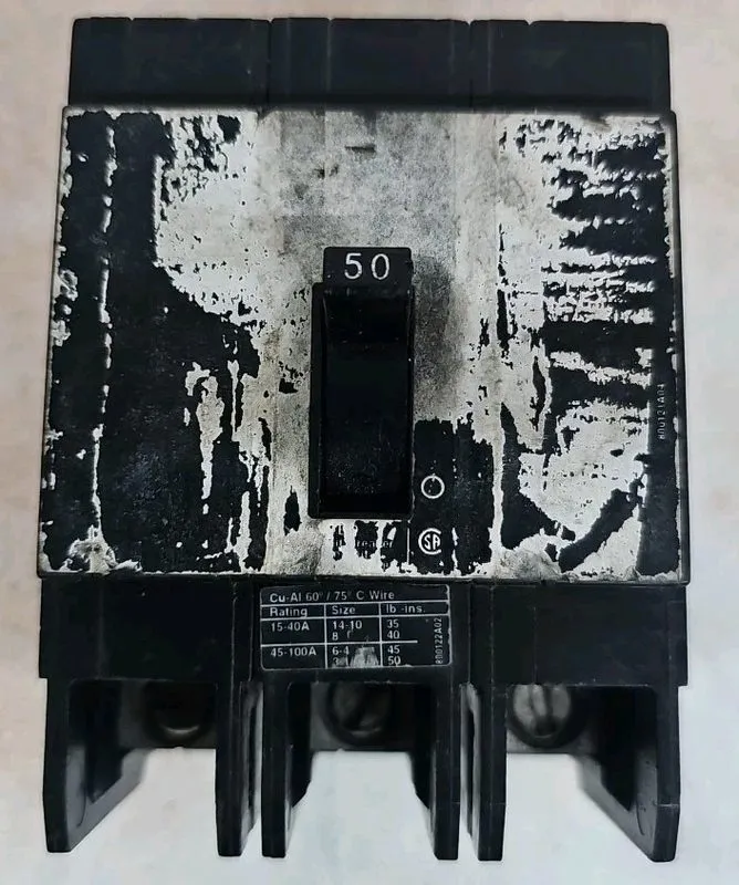 Автоматический выключатель SIEMENS BQD350 50 Amp 3Pole 480V Bolt-On Circuit Brea