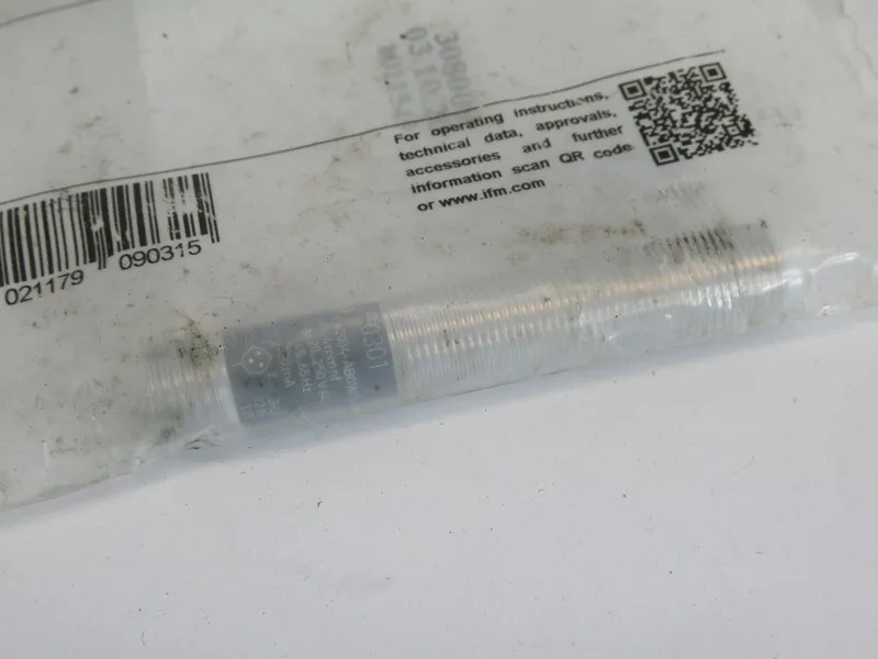 Датчик приближения IFM Proximity Inductive Sensor IF0301