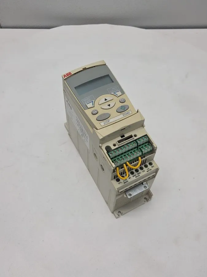 Частотный преобразователь ABB Drive ACS350-03U-08A8-4 IP20 / UL Open Type UL Typ