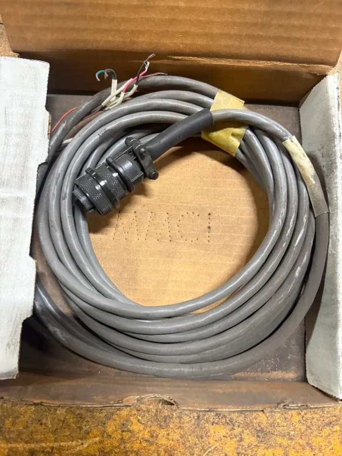 Разъём Amphenol M85049/41-6a Circular Connector — фото лота 1